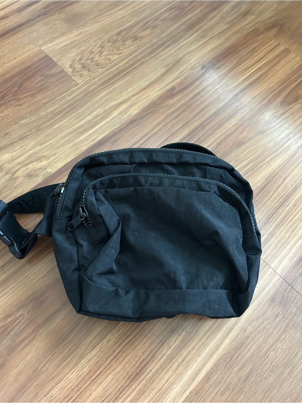 BAGGU Black Fanny Pack
